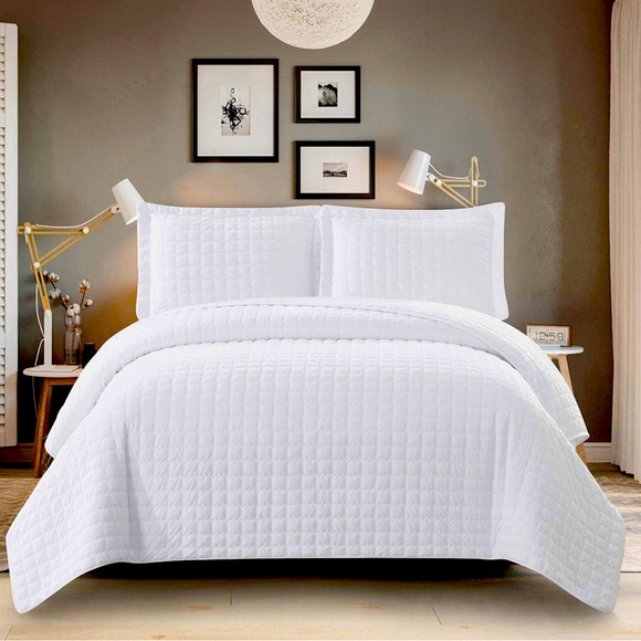 Bedding Nwt Royal Hotel Bedding Plush Velvet King Size Quilt 3pc Set